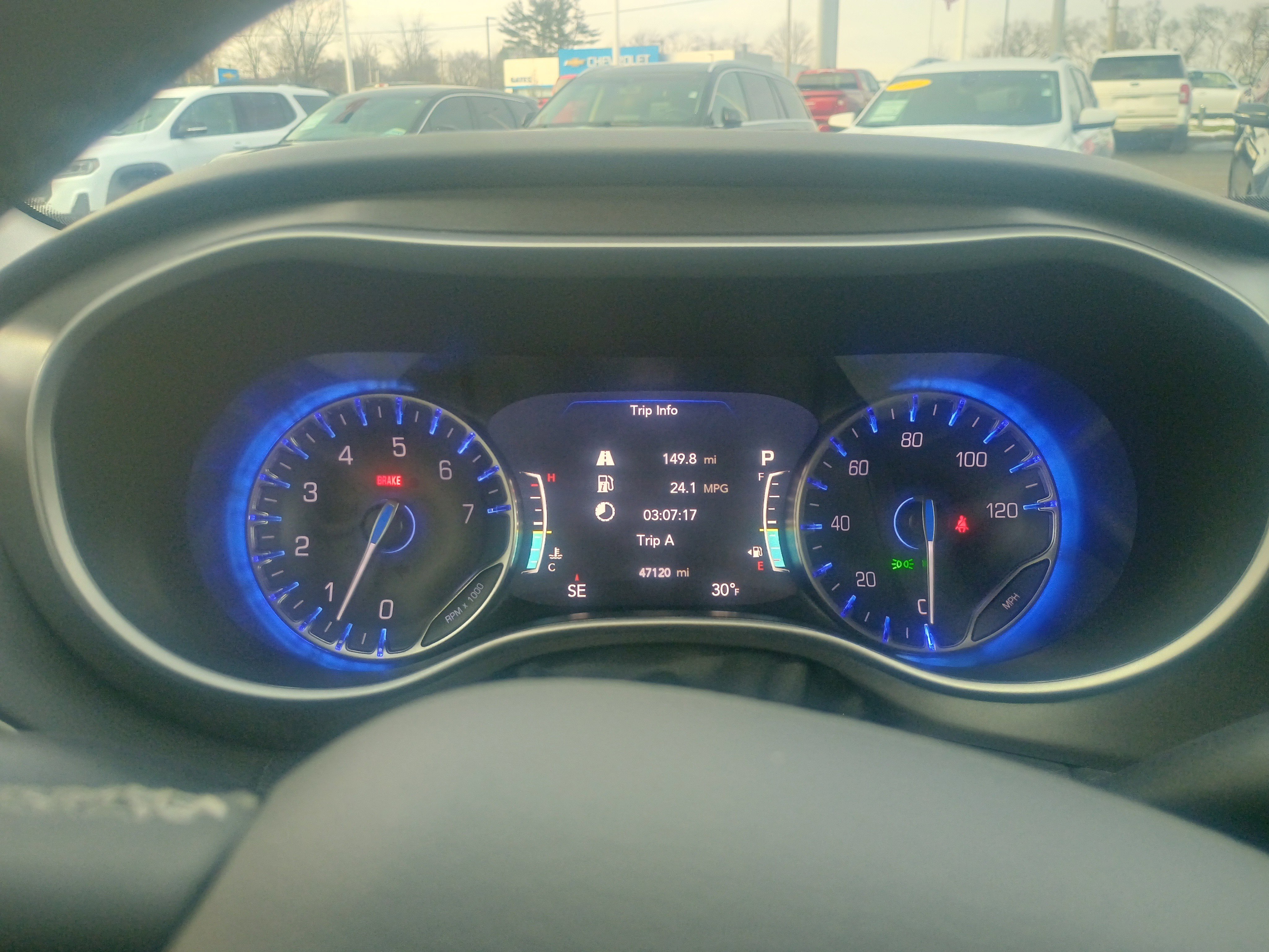 Used 2024 Chrysler Pacifica Touring-L image 27