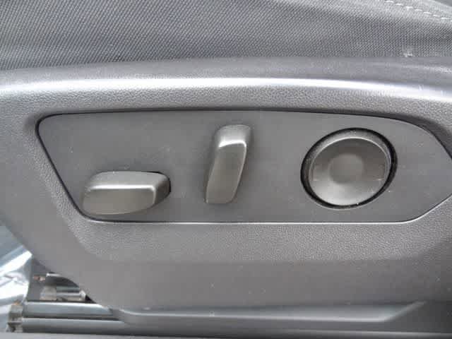 Used 2024 GMC Sierra 1500 SLE AWD/4WD image 7