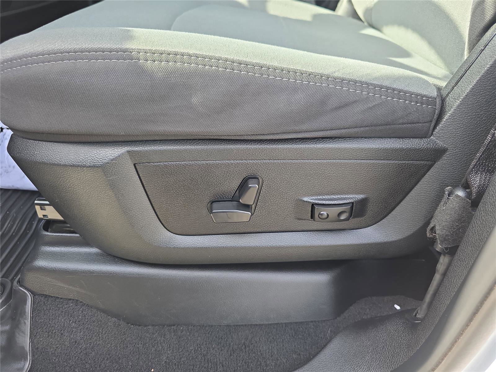 Used 2023 RAM 2500 Big Horn w/ Level 1 Equipment Group image 13