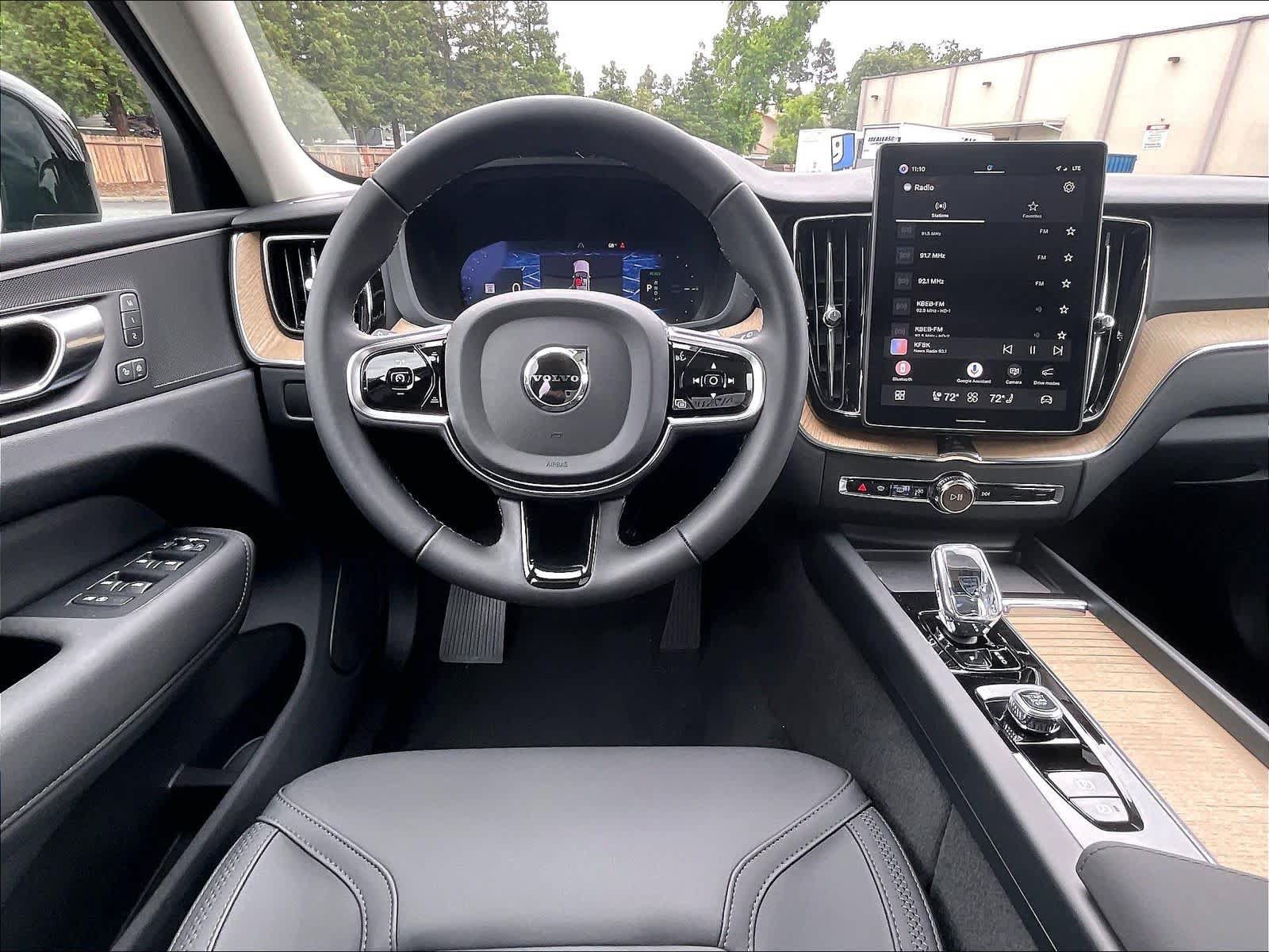 New 2026 Volvo XC60 T8 Plus w/ Climate Package PRO AWD/4WD image 15