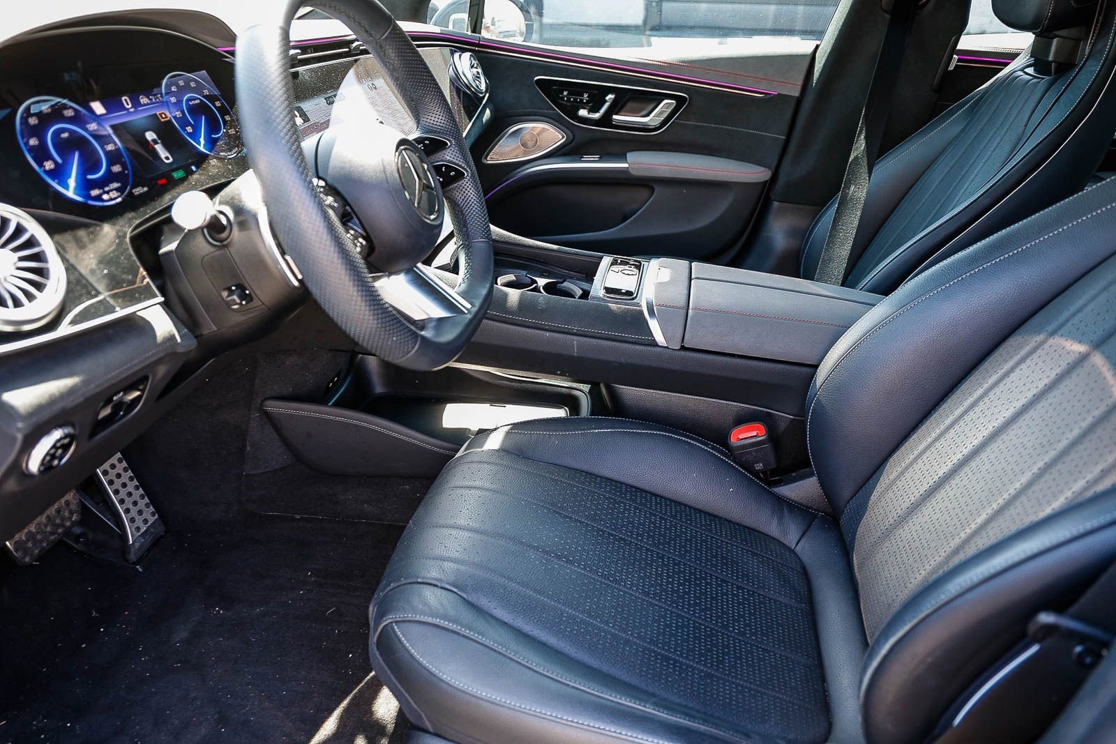 Certified 2023 Mercedes-Benz EQS 580 4MATIC Sedan w/ Executive Rear Seat Package image 5