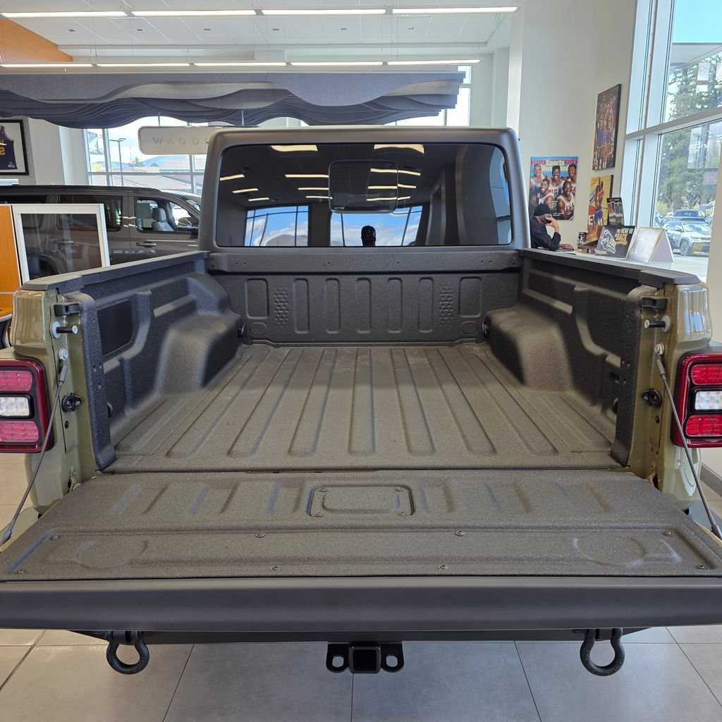 New 2026 Jeep Gladiator Sport AWD/4WD image 5