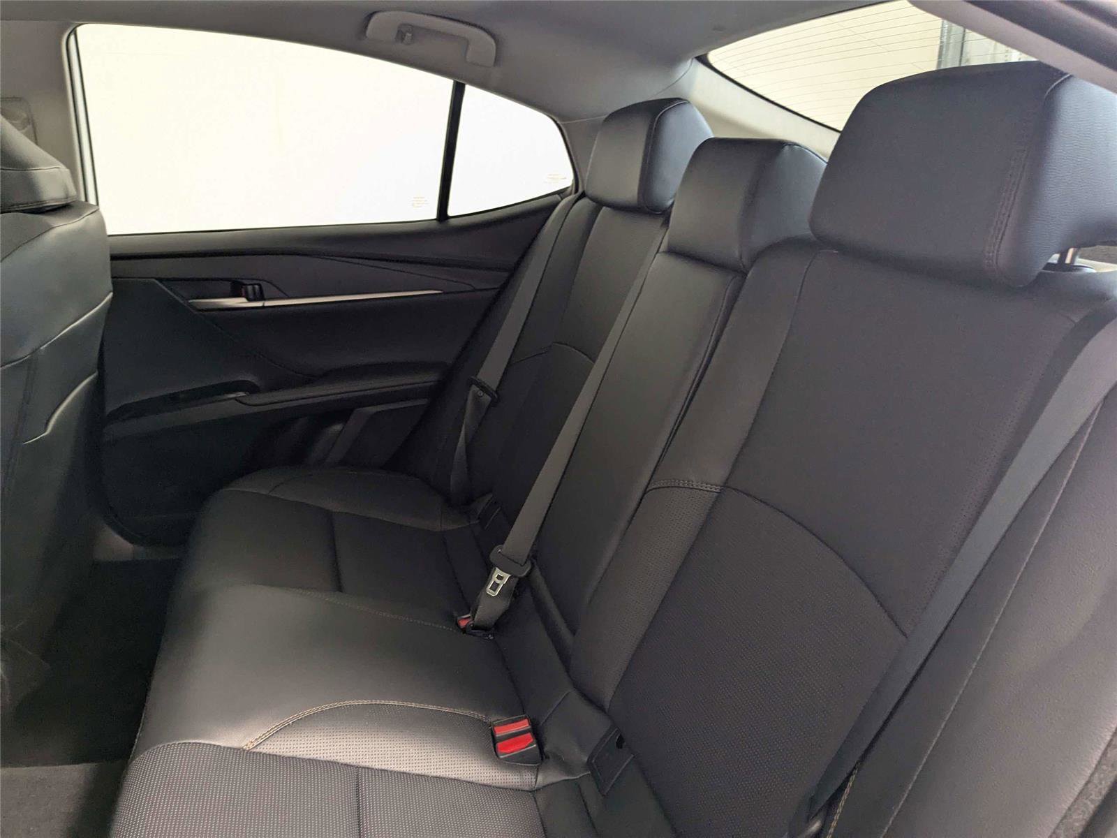 Certified 2025 Toyota Camry XLE w/ Premium Plus Package image 32