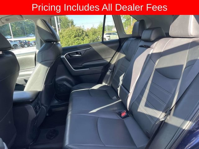Used 2022 Toyota RAV4 XLE Premium AWD/4WD image 17