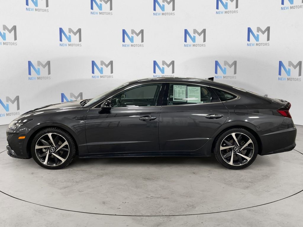 Used 2021 Hyundai Sonata SEL Plus w/ Tech Package image 2