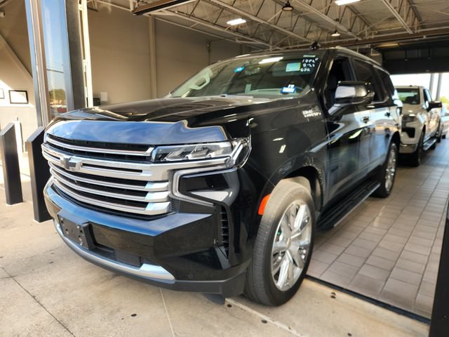 Used 2023 Chevrolet Tahoe High Country RWD image 3