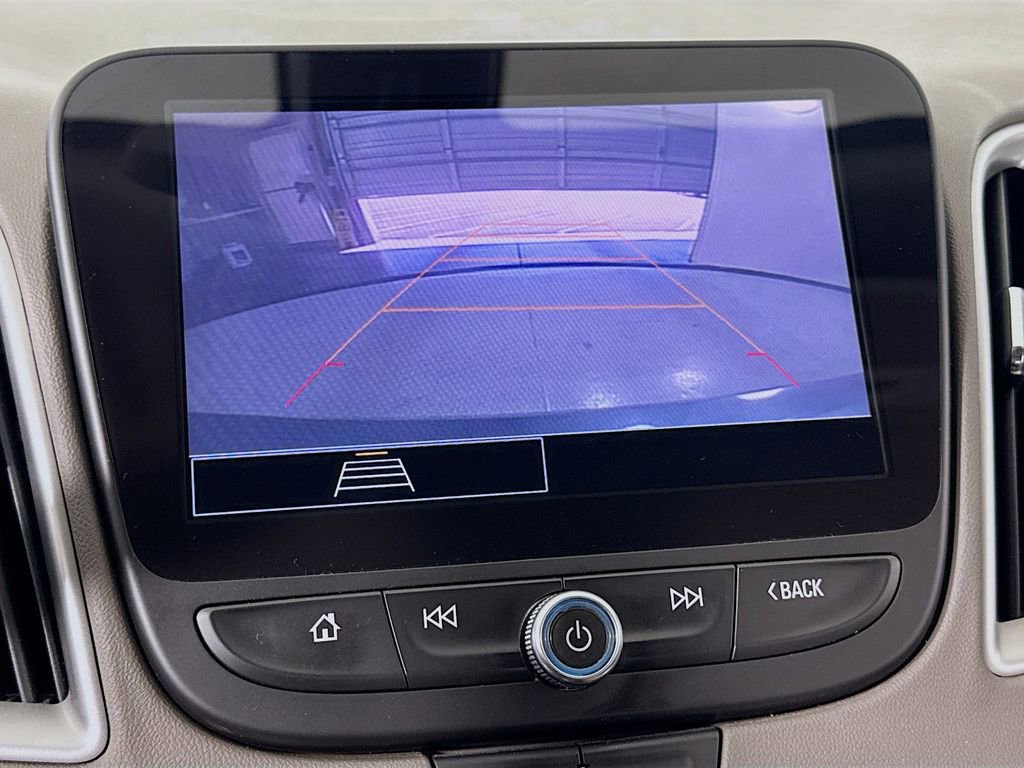 Used 2021 Chevrolet Malibu LS FWD image 31