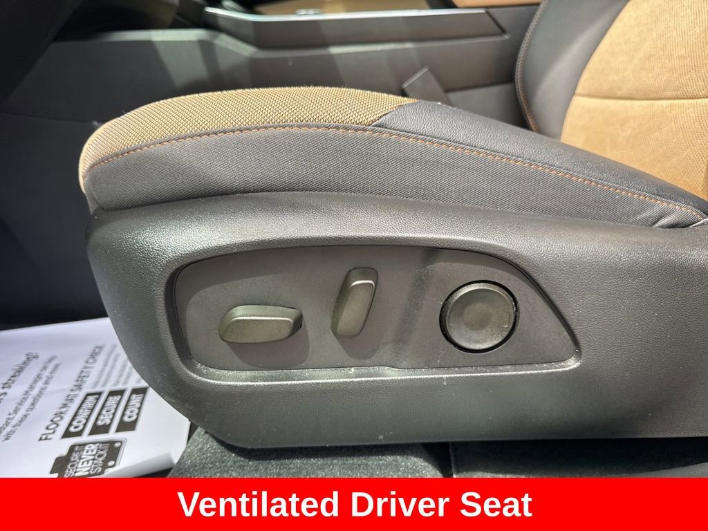 Used 2025 Chevrolet Equinox ACTIV w/ Safety and Technology Package AWD/4WD image 30
