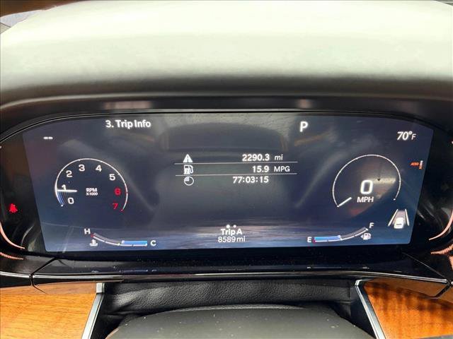 Used 2023 Jeep Grand Wagoneer Series III AWD/4WD image 11