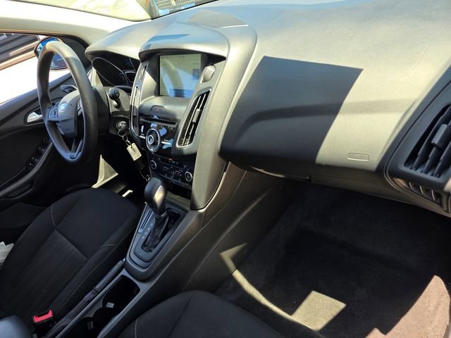 Used 2018 Ford Focus SEL FWD image 16