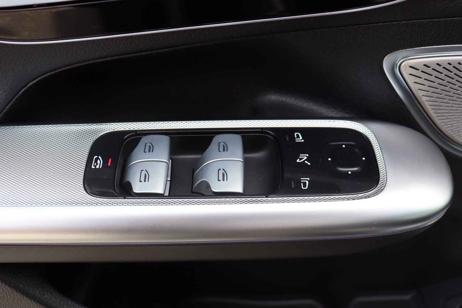Used 2023 Mercedes-Benz EQE 350+ 4MATIC Sedan image 28