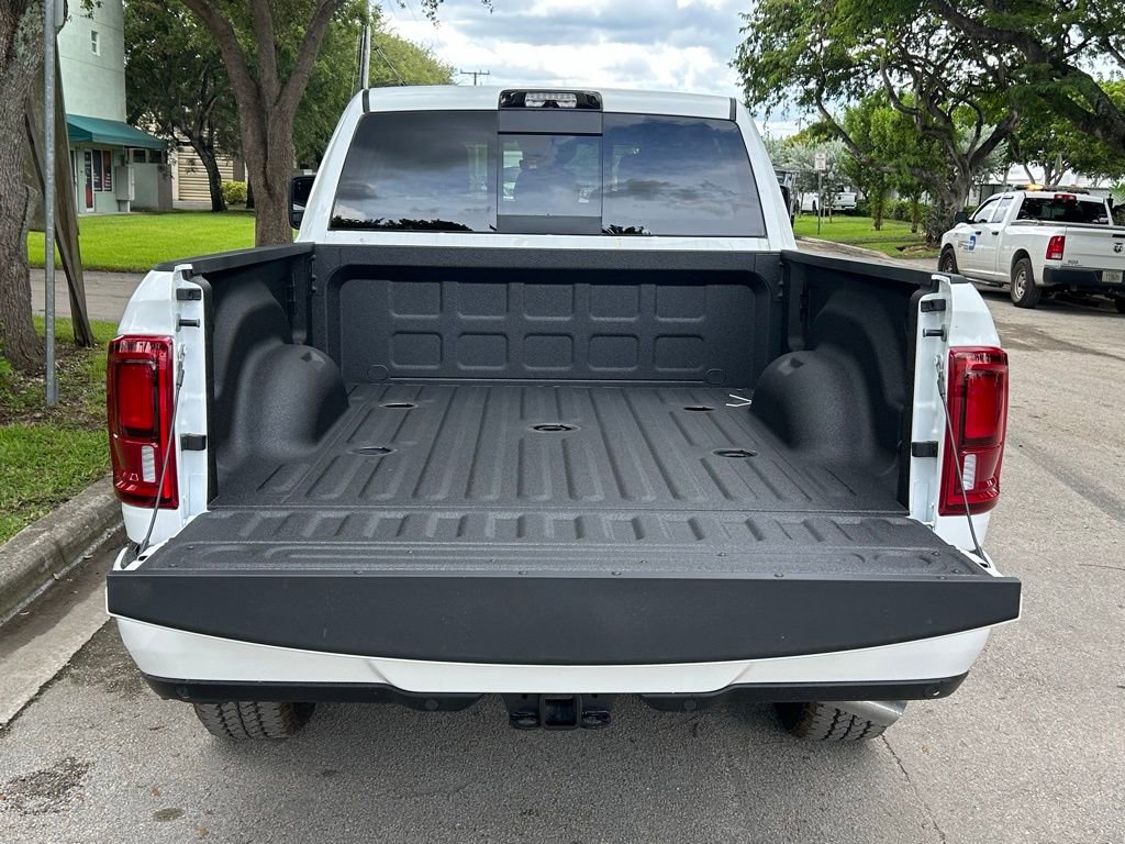 New 2026 RAM 2500 Laramie w/ Night Edition image 33