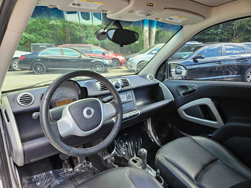 Used 2015 smart fortwo pure image 14