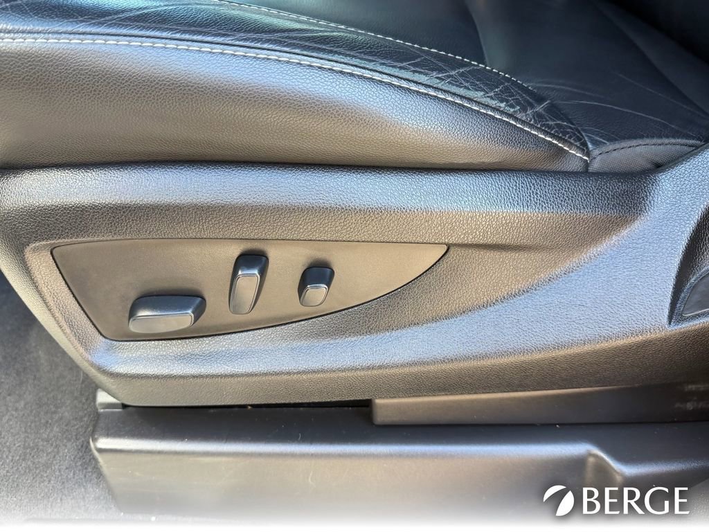 Used 2019 GMC Yukon SLT w/ HD Trailering Package image 23