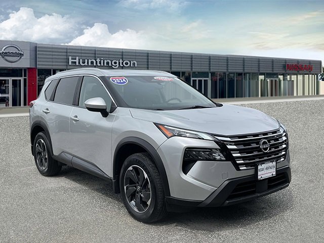 Certified 2024 Nissan Rogue SV w/ SV Premium Package image 4