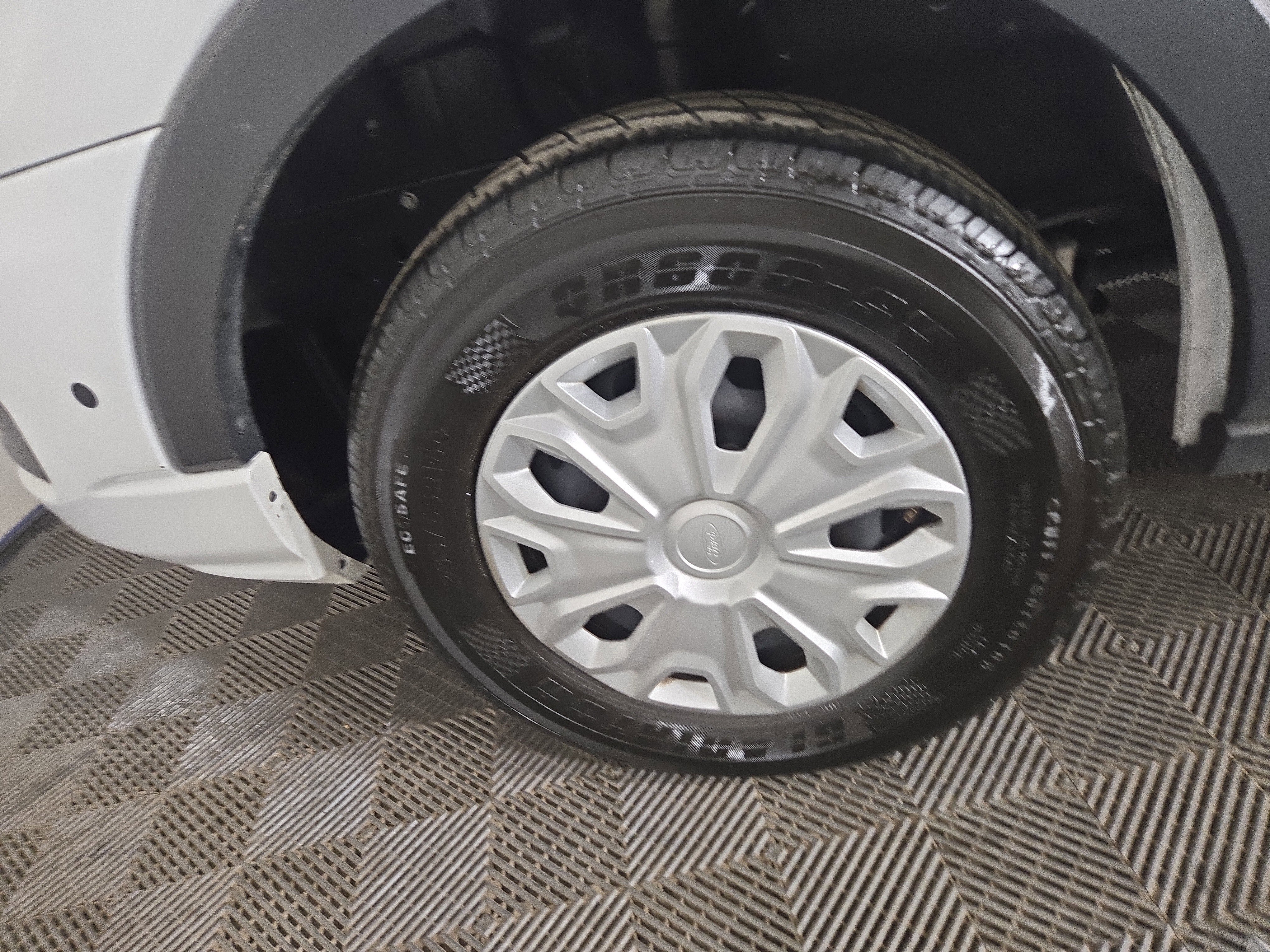 Used 2024 Ford Transit 350 XLT image 34