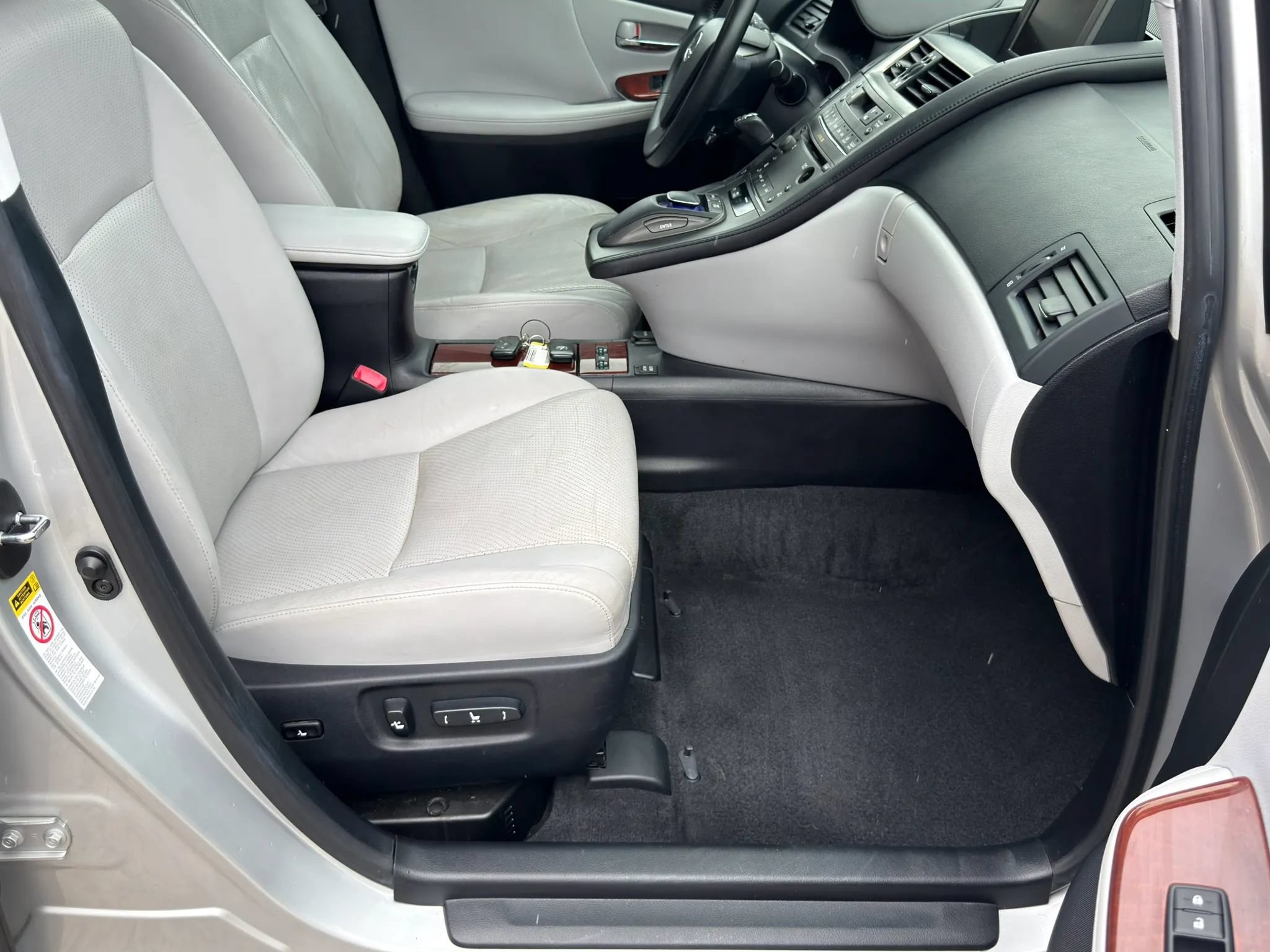 Used 2010 Lexus HS 250h Premium w/ Park Assist Pkg FWD image 32