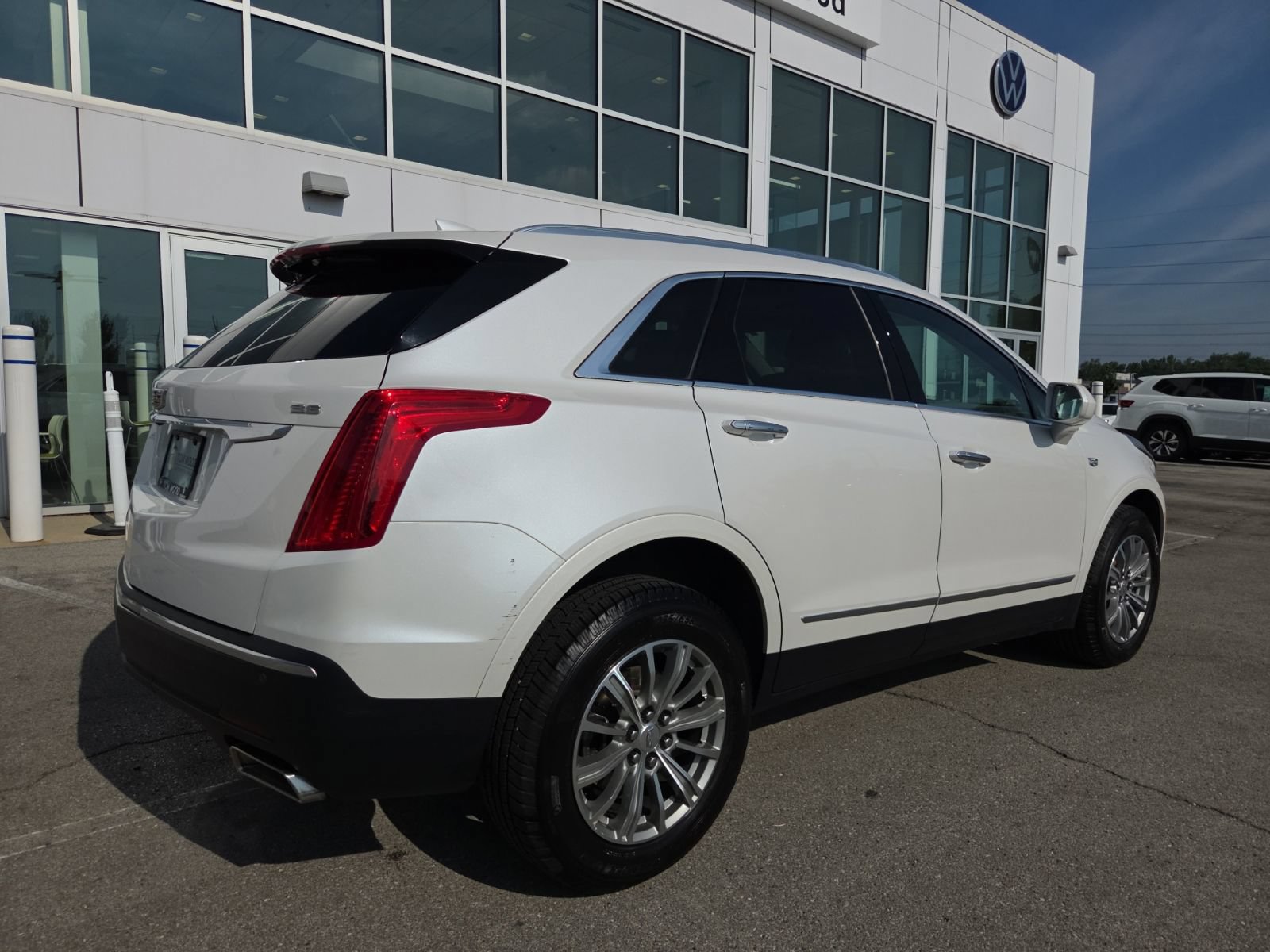 Used 2019 Cadillac XT5 Luxury FWD image 8