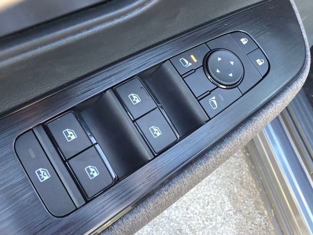 New 2026 Nissan Kicks SV w/ SV Premium Package image 15