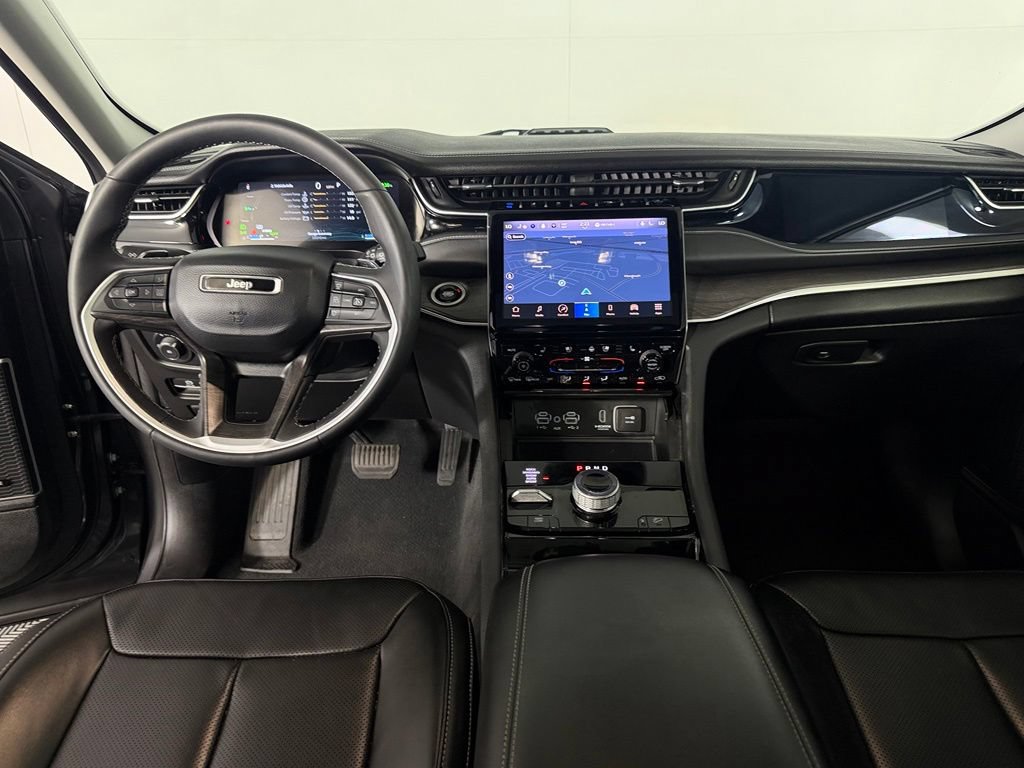 Used 2023 Jeep Grand Cherokee 4WD 4xe w/ Luxury Tech Group II image 14