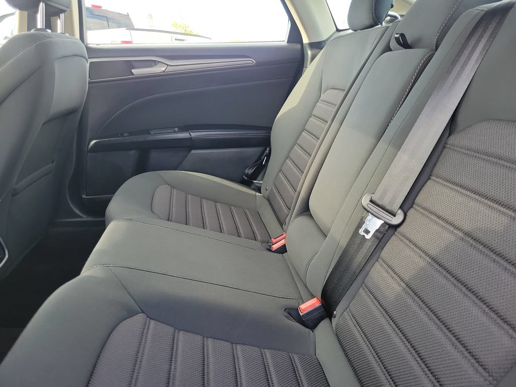 Certified 2020 Ford Fusion SE FWD image 9