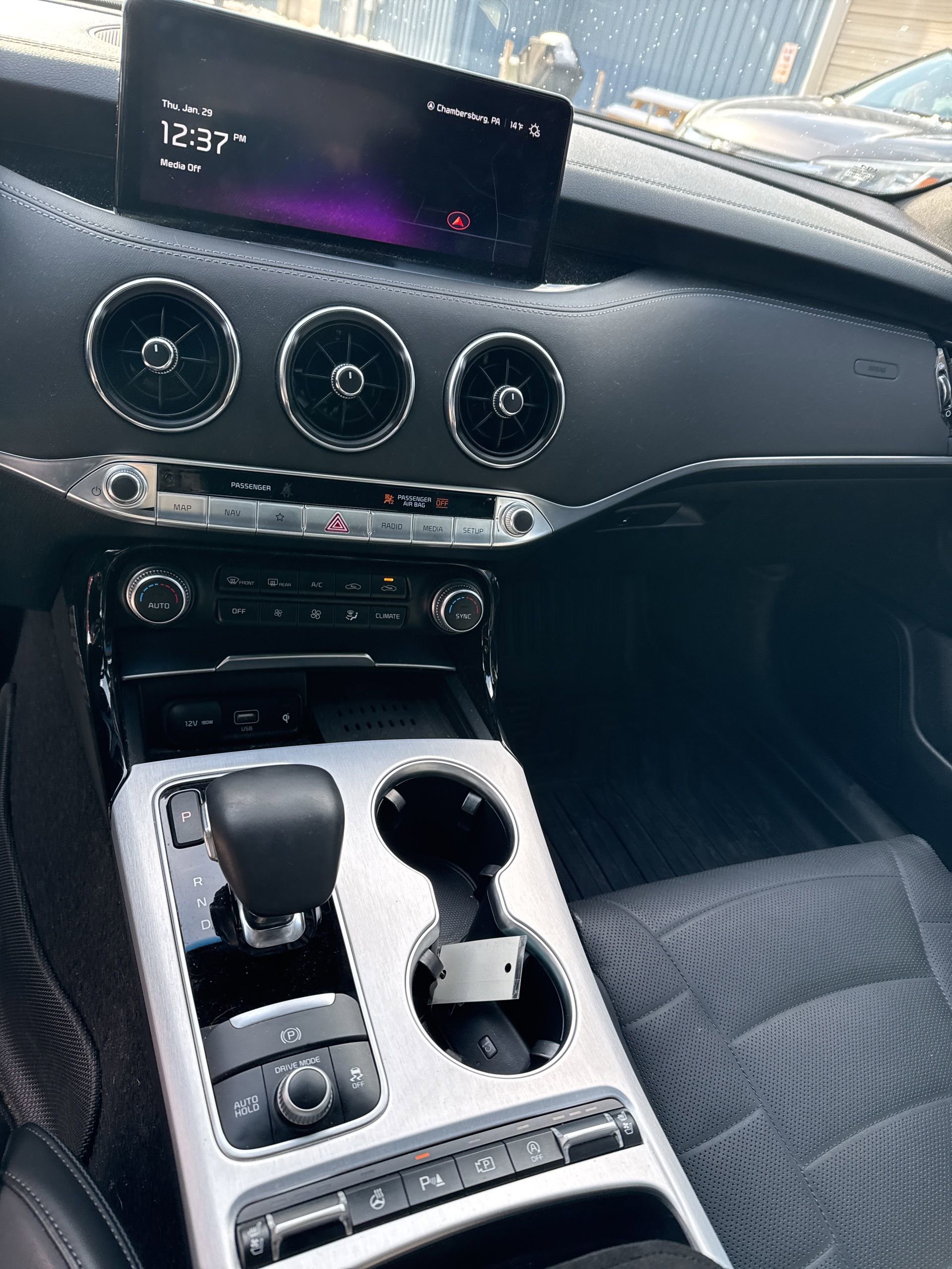 Used 2023 Kia Stinger GT2 image 13