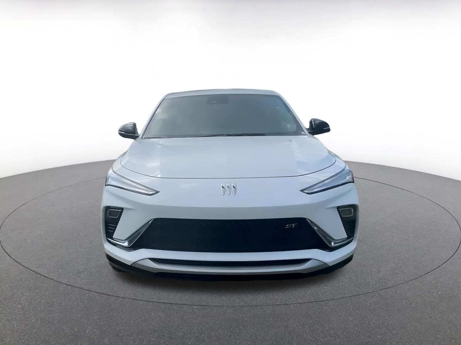 Used 2025 Buick Envista Sport Touring image 4