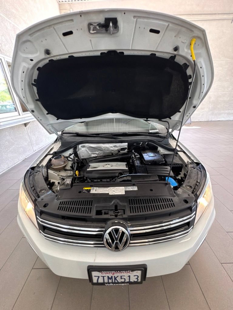 Used 2016 Volkswagen Tiguan S FWD image 17