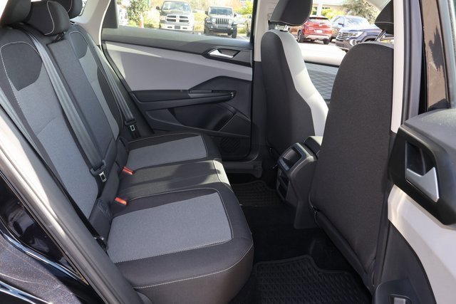 Certified 2023 Volkswagen Taos S image 17