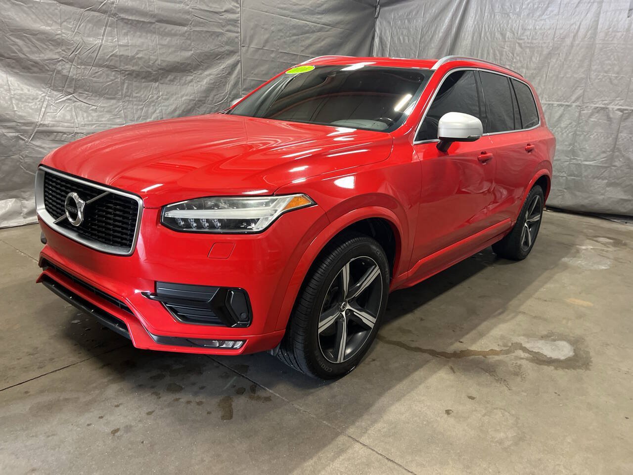 Used 2016 Volvo XC90 T6 R-Design w/ Protection Package Plus AWD/4WD image 4