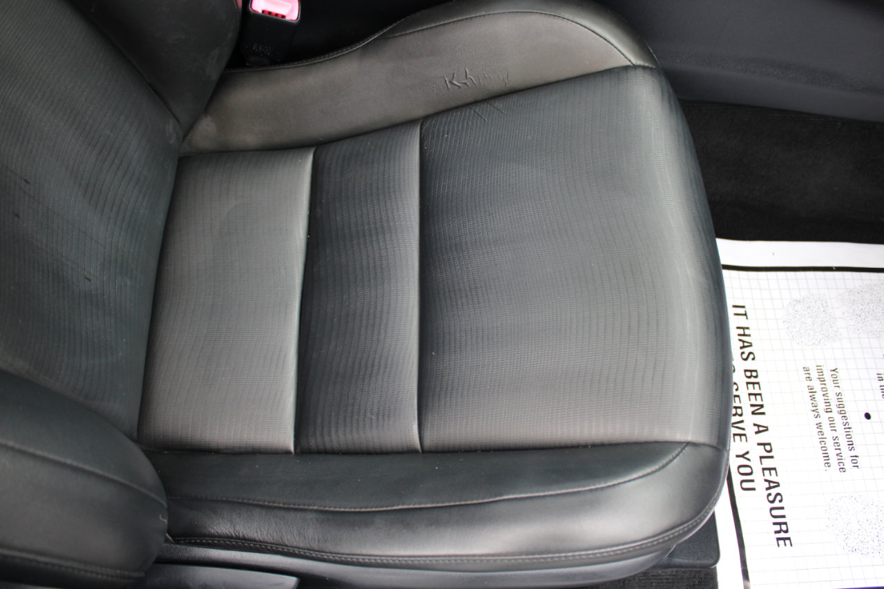 Used 2012 Lexus CT 200h Premium image 12