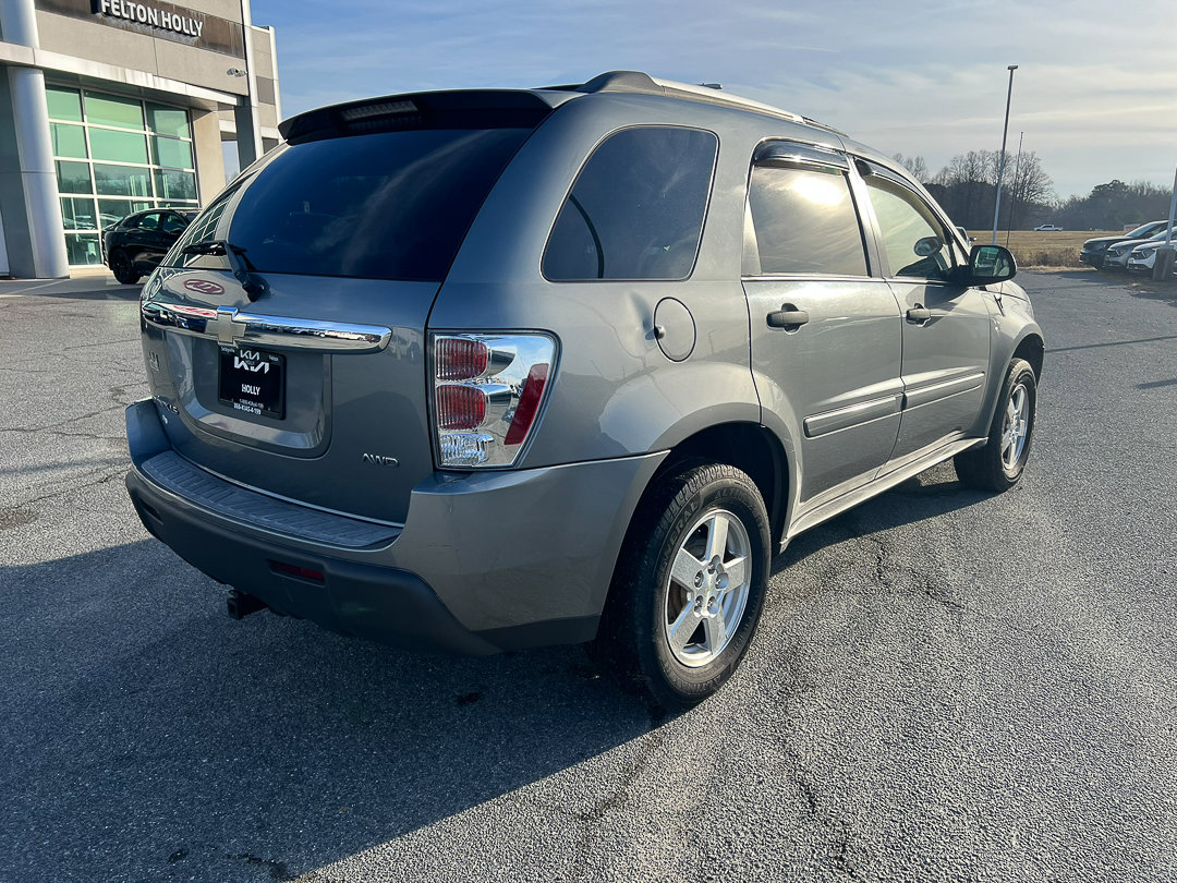 Used 2005 Chevrolet Equinox LS w/ Preferred Equipment Group image 6