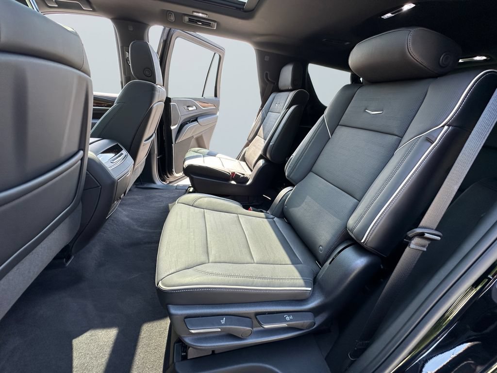 Used 2023 Cadillac Escalade Premium Luxury w/ Touring Package AWD/4WD image 13