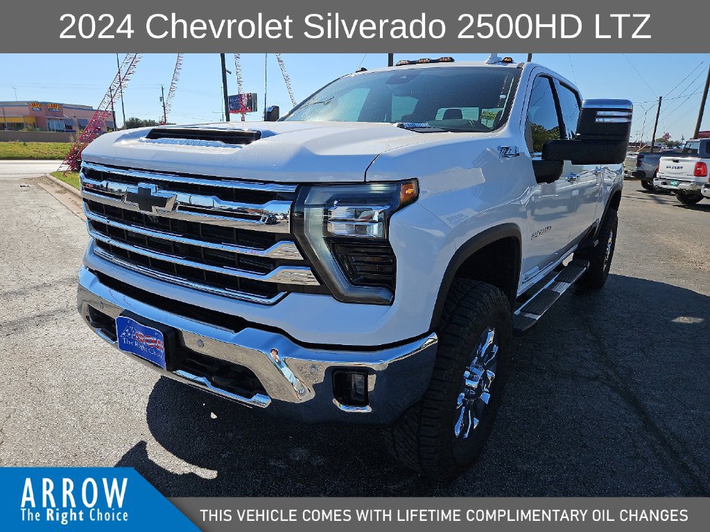 Used 2024 Chevrolet Silverado 2500 LTZ w/ LTZ Convenience Package AWD/4WD image 4