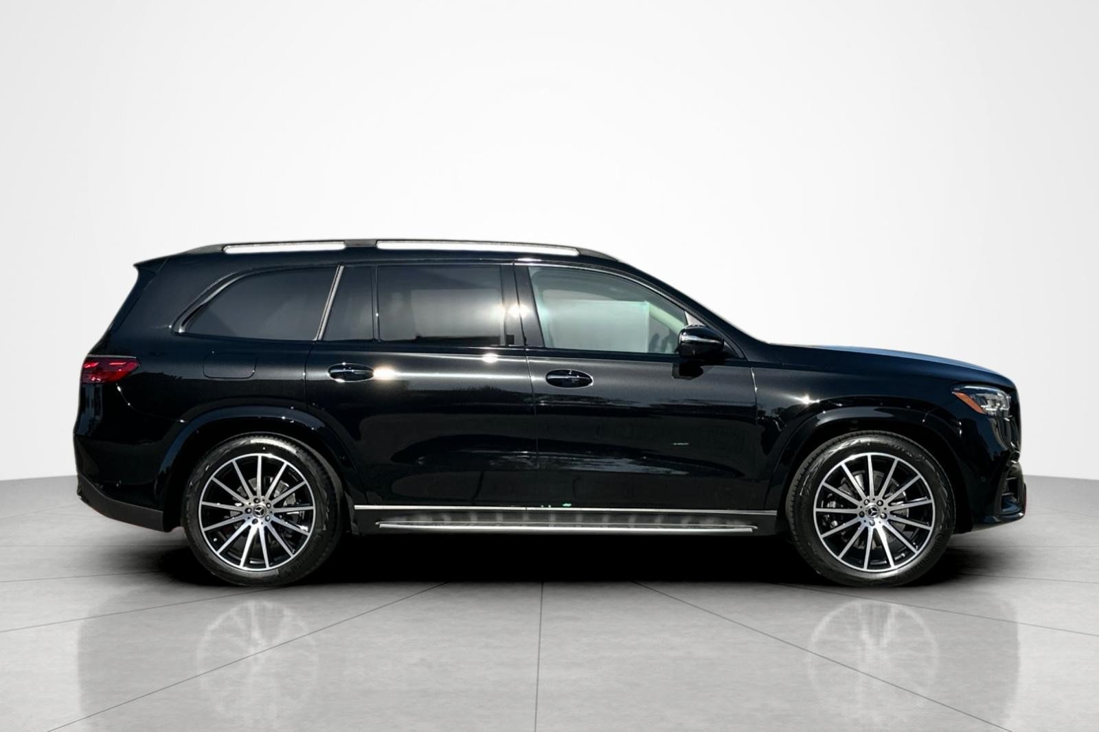 New 2026 Mercedes-Benz GLS 450 4MATIC image 6