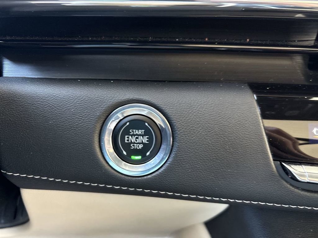 Certified 2023 Cadillac Escalade Premium Luxury w/ Performance Package image 17