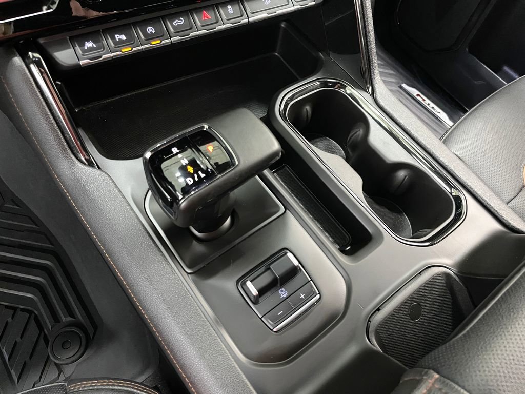 Used 2024 GMC Sierra 1500 AT4 w/ AT4 Premium Package AWD/4WD image 36