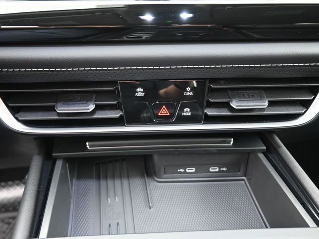 New 2026 Volkswagen Atlas SE image 3