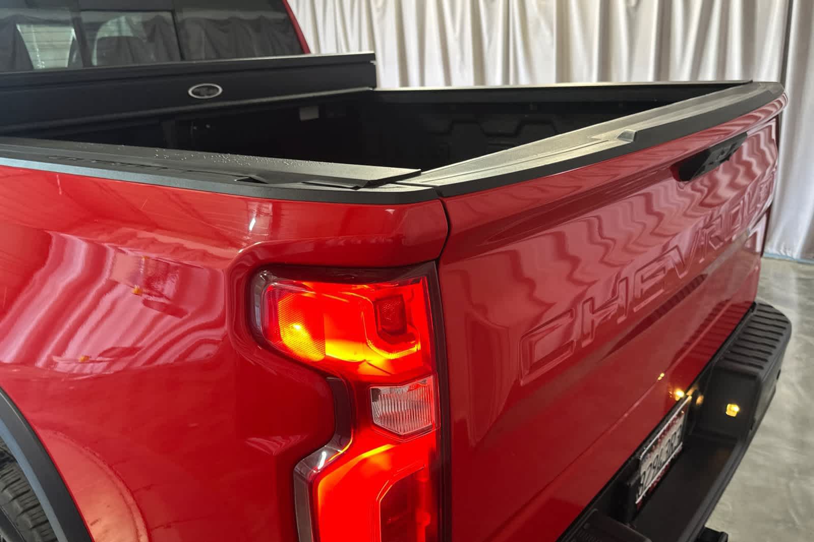 Used 2023 Chevrolet Silverado 1500 ZR2 AWD/4WD image 17