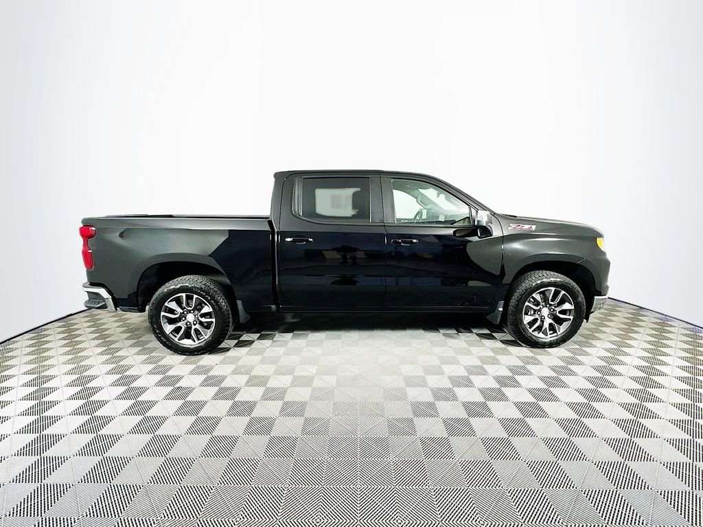 Used 2022 Chevrolet Silverado 1500 LT AWD/4WD image 33