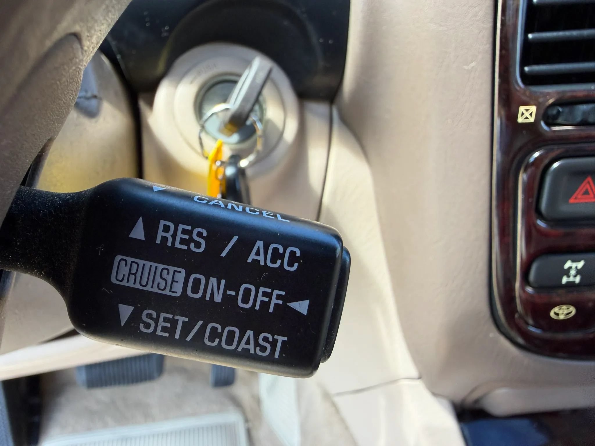 Used 2002 Toyota Land Cruiser AWD/4WD image 18