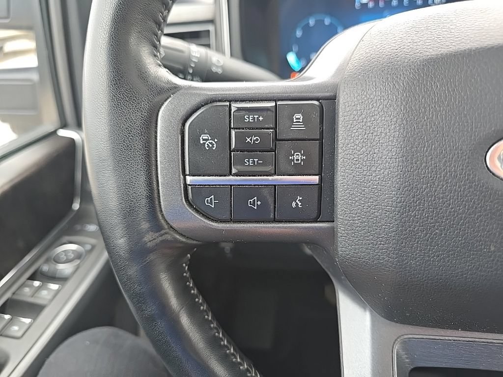 Used 2023 Ford F350 Lariat w/ Lariat Ultimate Package AWD/4WD image 18