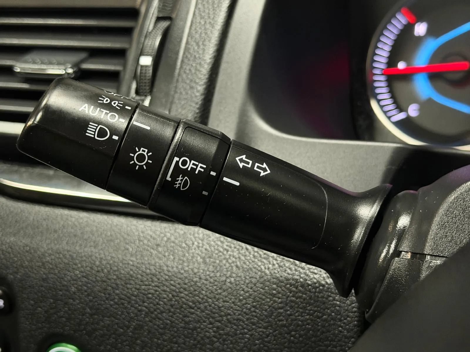 Used 2019 Honda Passport Elite image 37