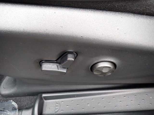 New 2026 Chrysler Pacifica Select image 17