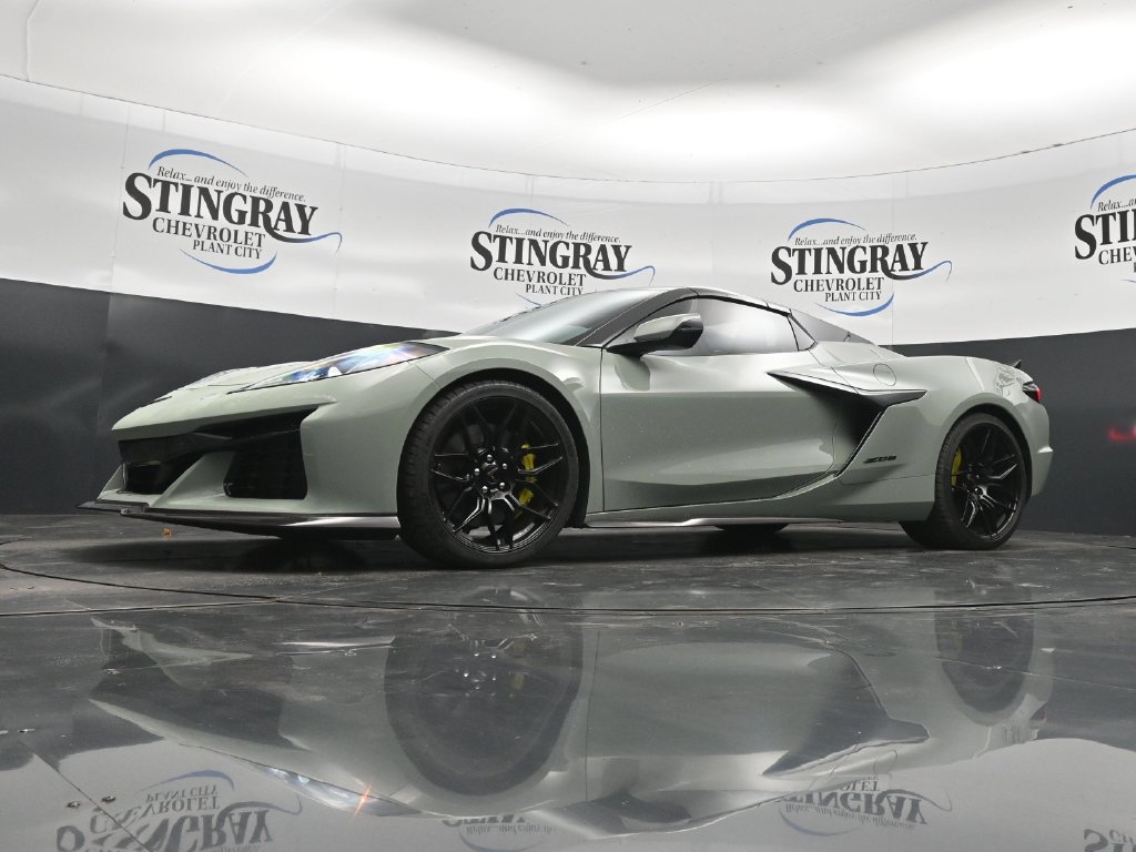 Used 2024 Chevrolet Corvette Z06 w/ Stealth Interior Trim Package RWD image 28