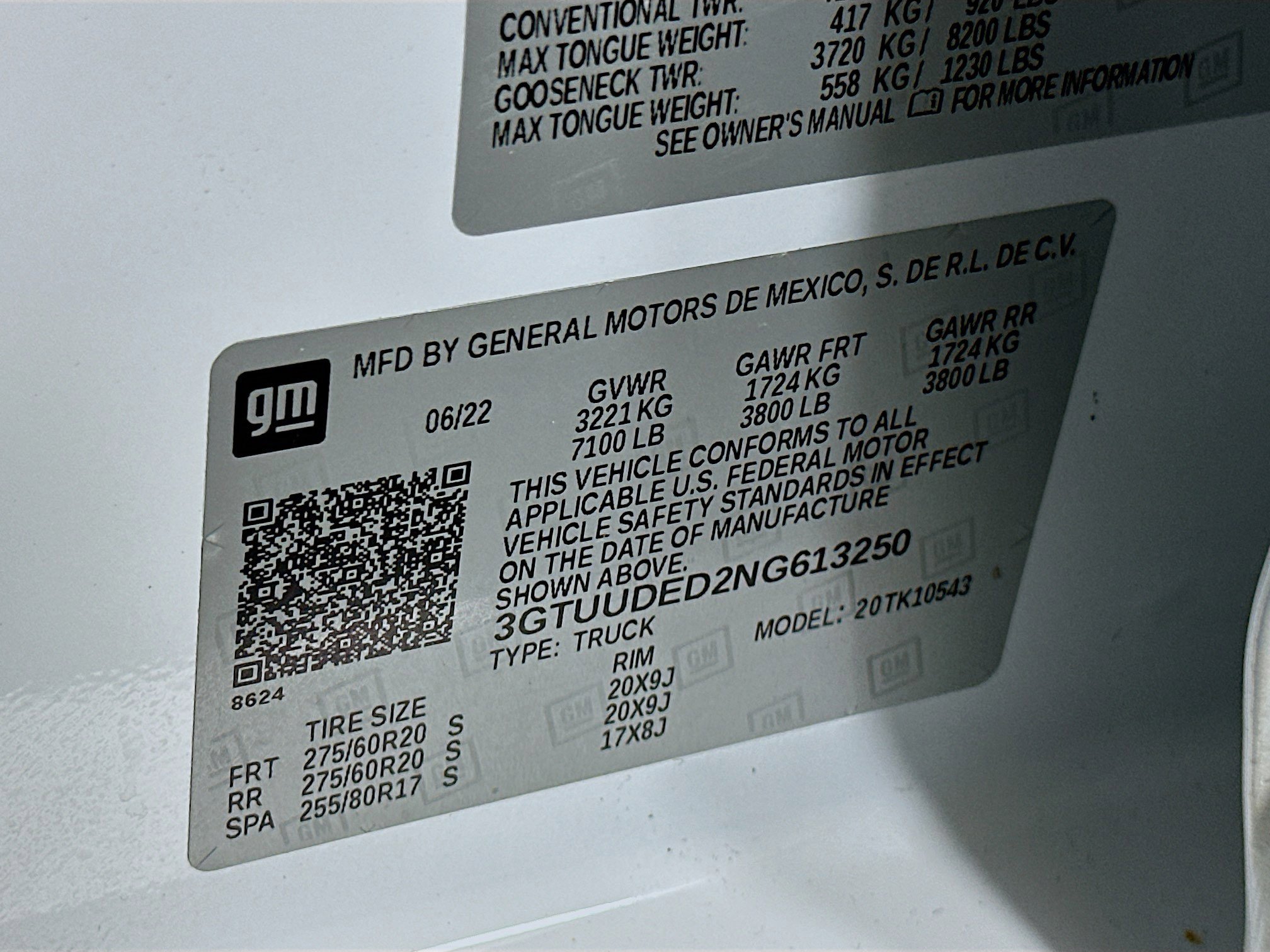 Used 2022 GMC Sierra 1500 SLT w/ X31 Off-Road Package image 12