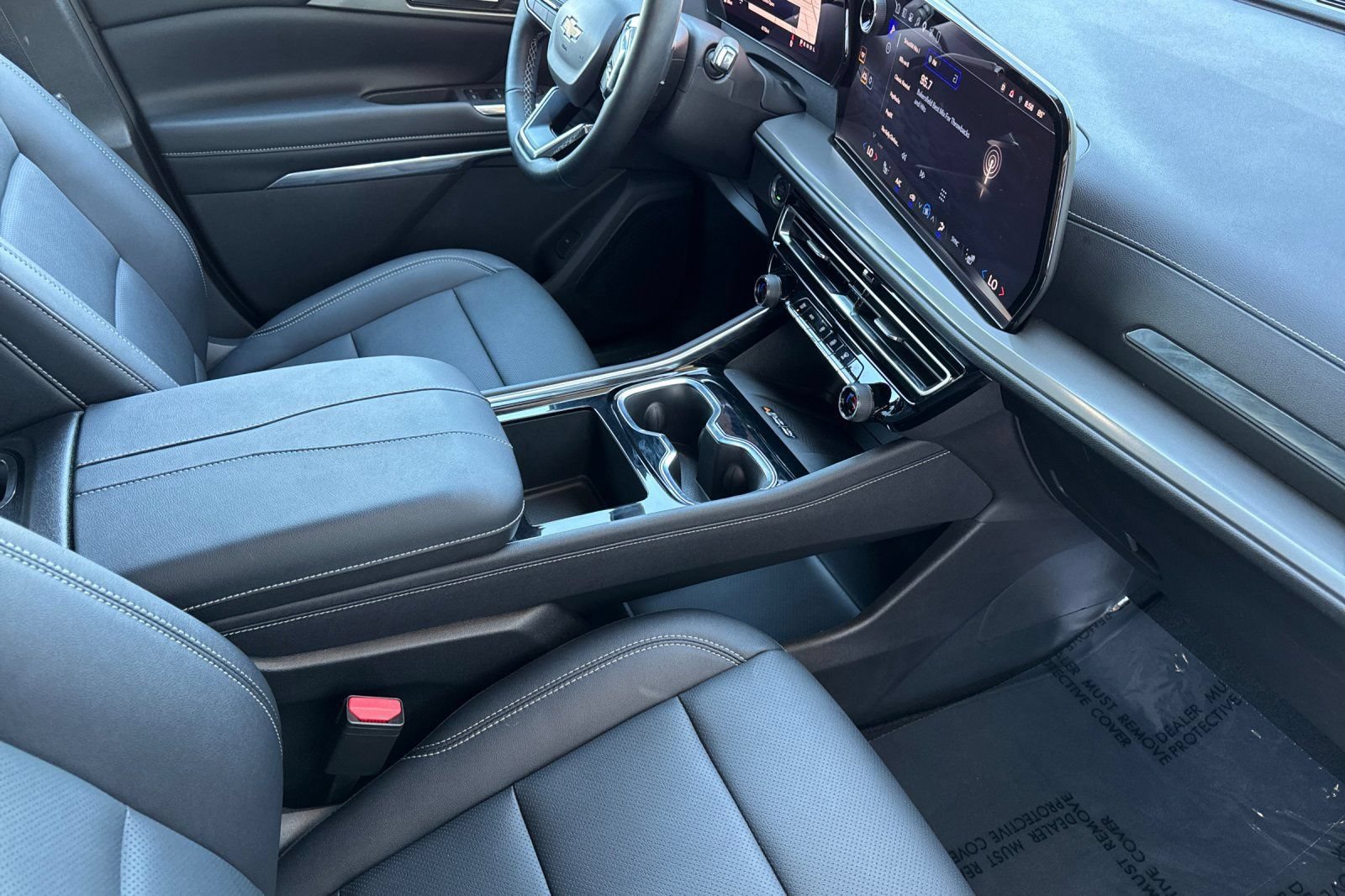 Certified 2026 Chevrolet Traverse LT w/ Driver Confidence Package FWD image 18