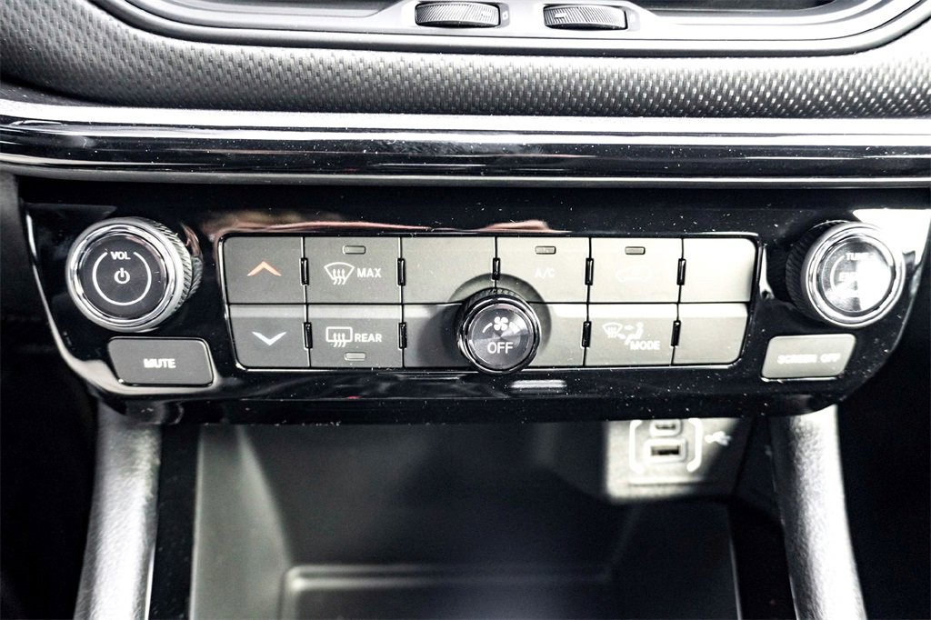 New 2026 Jeep Compass Latitude image 15