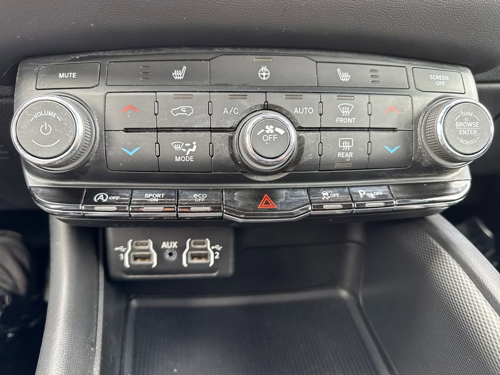 Used 2022 Dodge Durango GT image 27