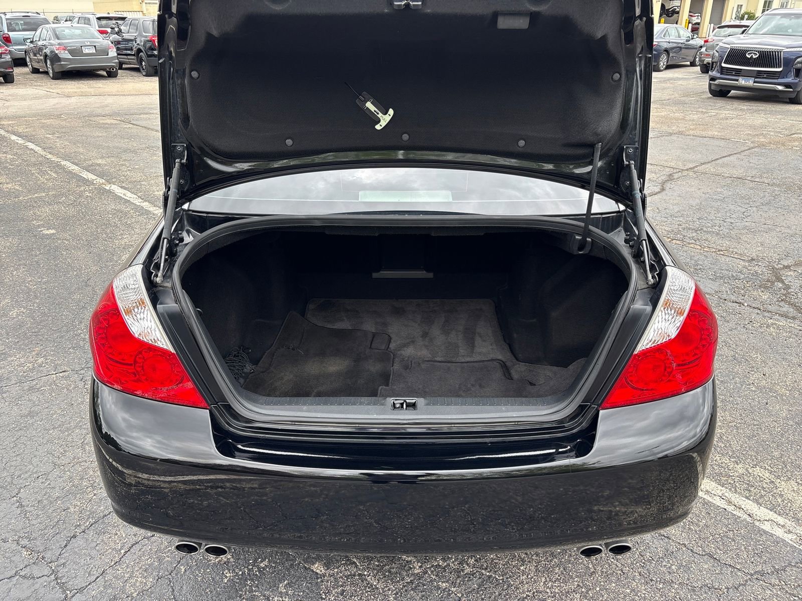 Used 2007 INFINITI M35 w/ Technology Pkg RWD image 23